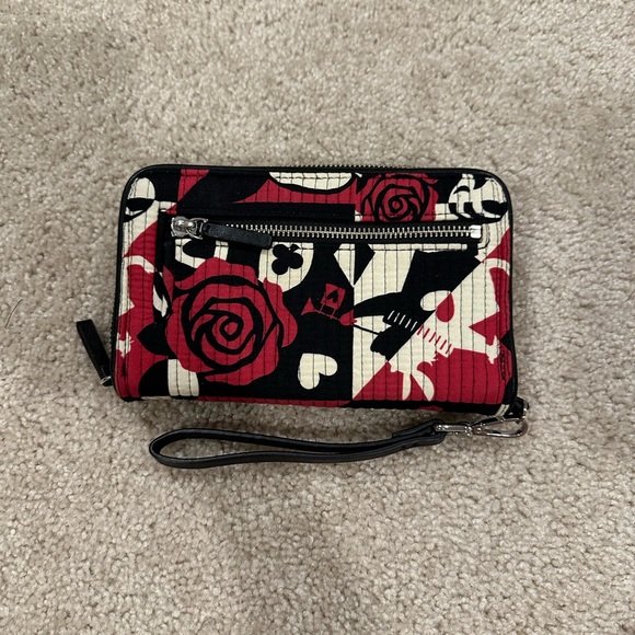 Vera Bradley Alice in Wonderland Wallet/Wrislet - Picture 2 of 5